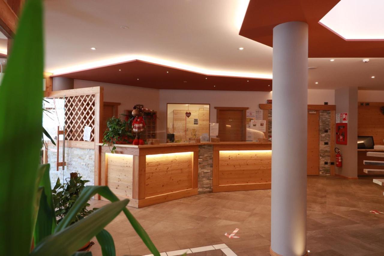 Alpen Garten Hotel Margherita 루모 외부 사진