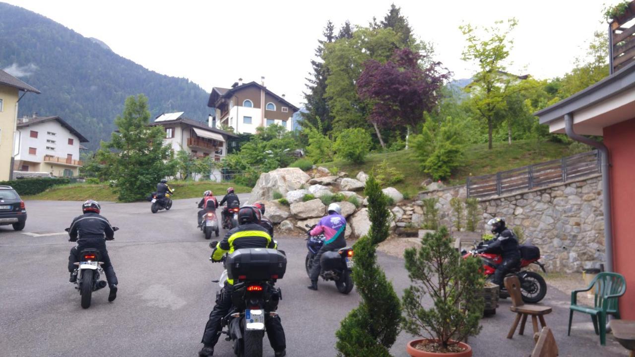 Alpen Garten Hotel Margherita 루모 외부 사진