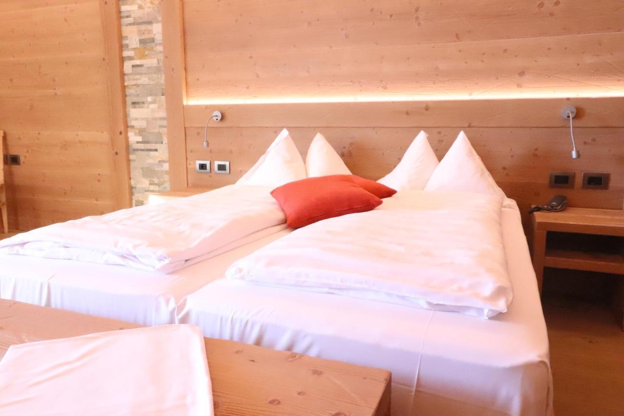 Alpen Garten Hotel Margherita 루모 외부 사진