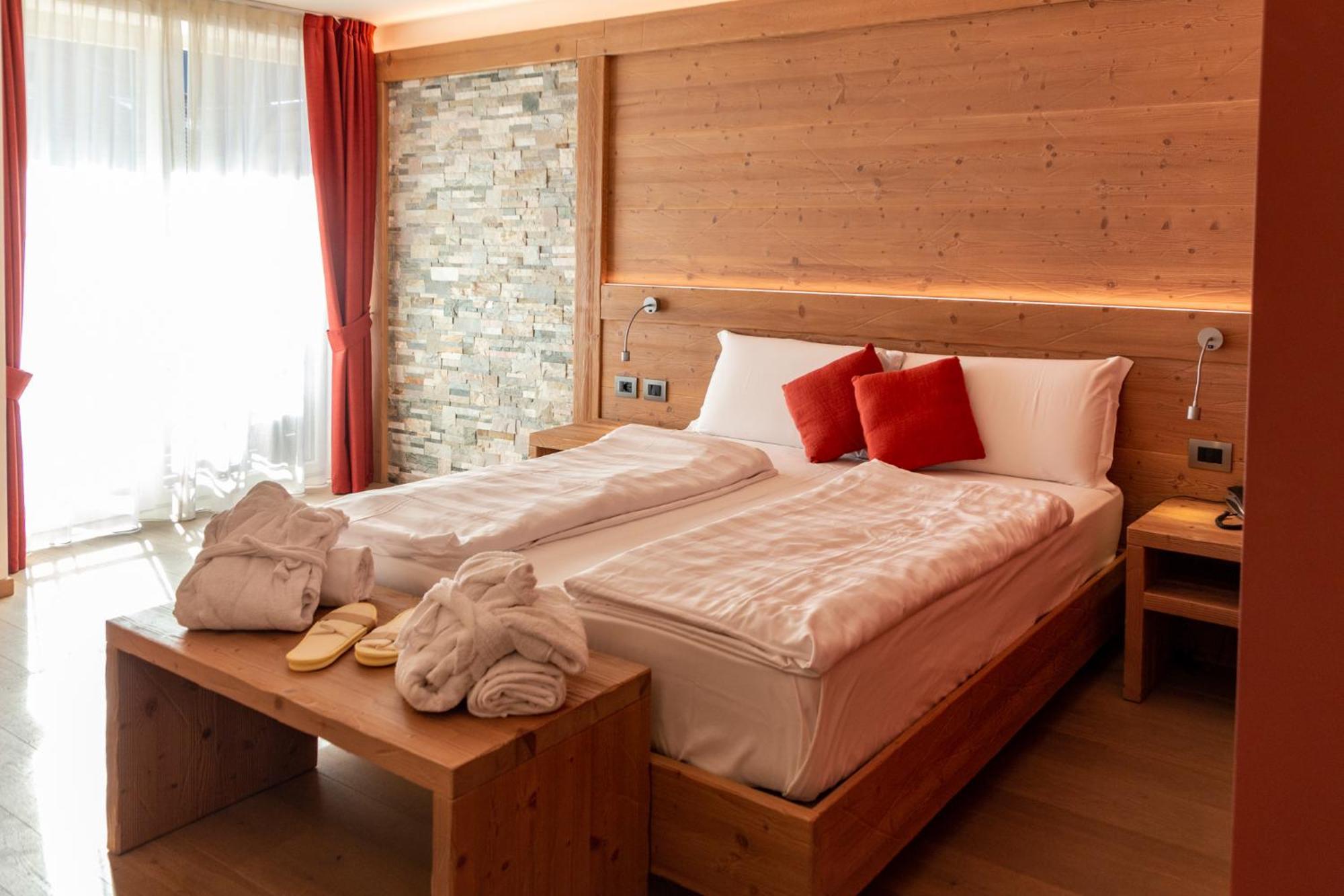Alpen Garten Hotel Margherita 루모 외부 사진