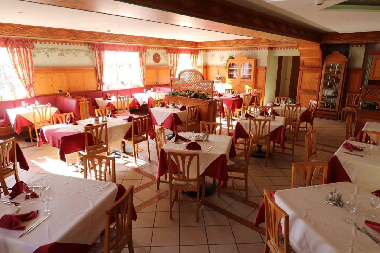 Alpen Garten Hotel Margherita 루모 외부 사진